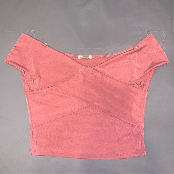 Fashion Nova off shoulder crop top - Picture 3 of 4